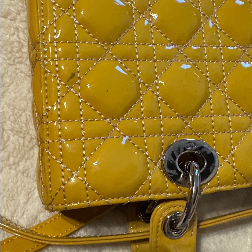 Dior Lady Dior Large Yellow Patent Leather - Picture 15 of 16